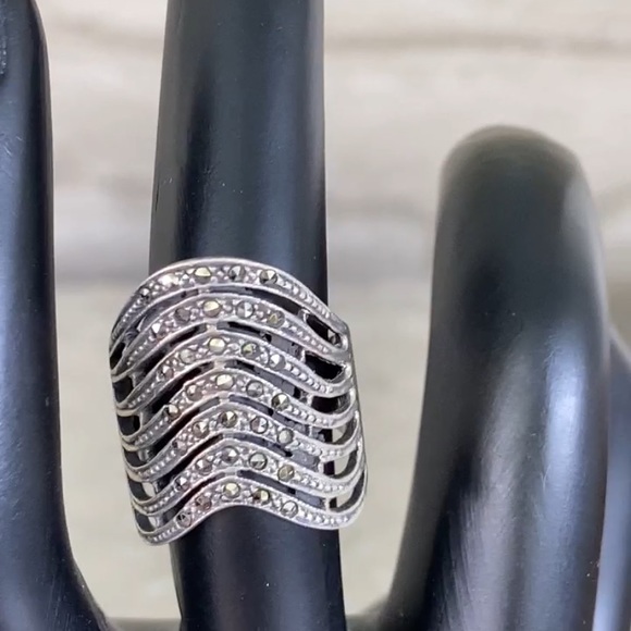 Beautiful Marcasite Large Statement Ring Sterling Silver Size 5 - Picture 1 of 12